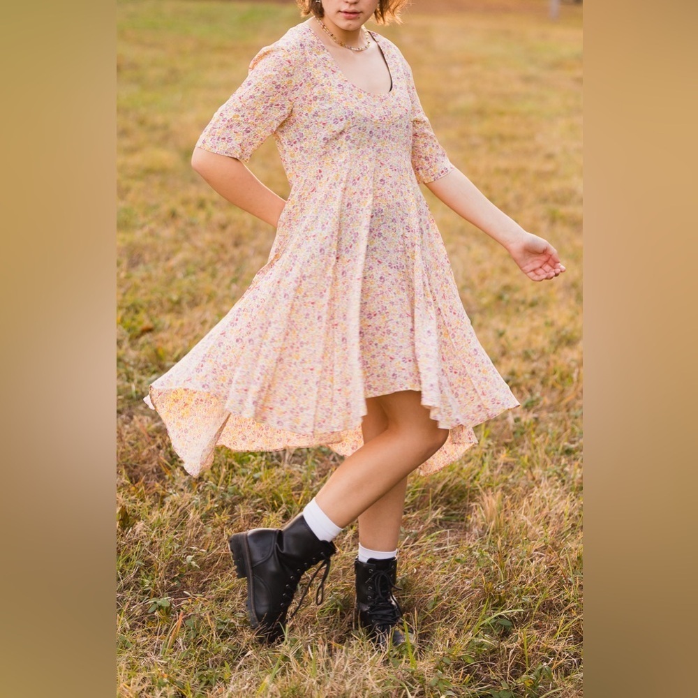 Vintage 90s designer Les Habitudes ditsy floral babydoll dress size large